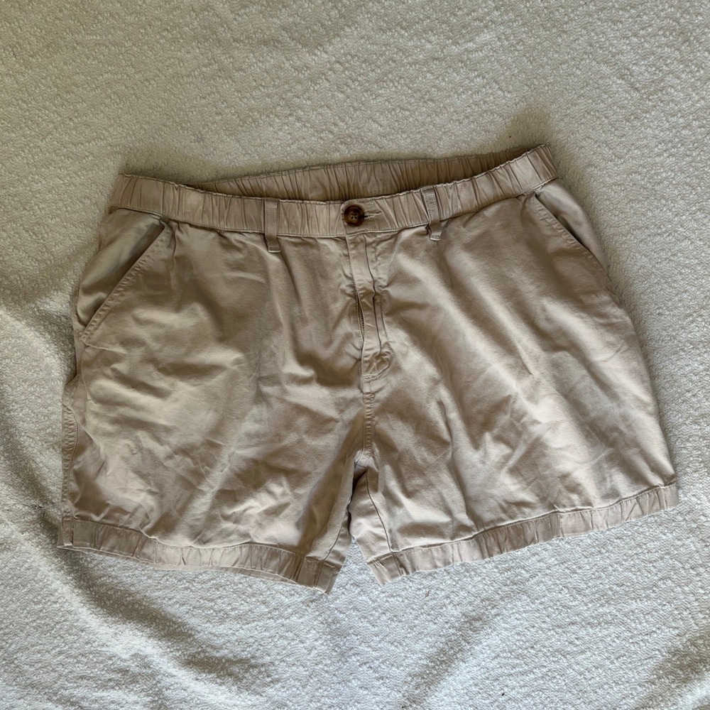Chubbies Originals Mens XXL Khaki 5.5 Inseam Stretch Twill Shorts Elastic Waist